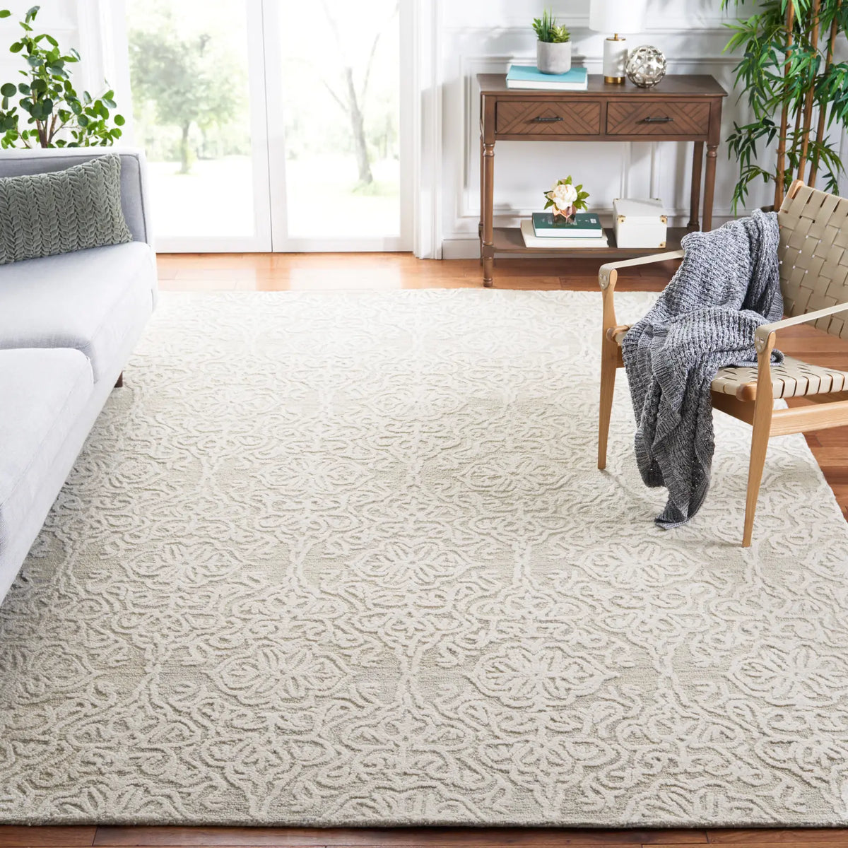 Safavieh Blossom 10'-0" x 14'-0" Rug in Silver / Ivory