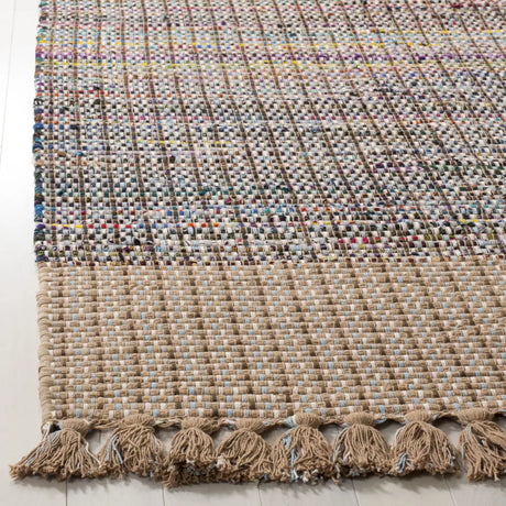 Safavieh Montauk 5'-0" x 8'-0" Rug in Beige / Multi