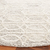 Safavieh Ebony 6'-0" x 6'-0" Rug in Natural / Ivory