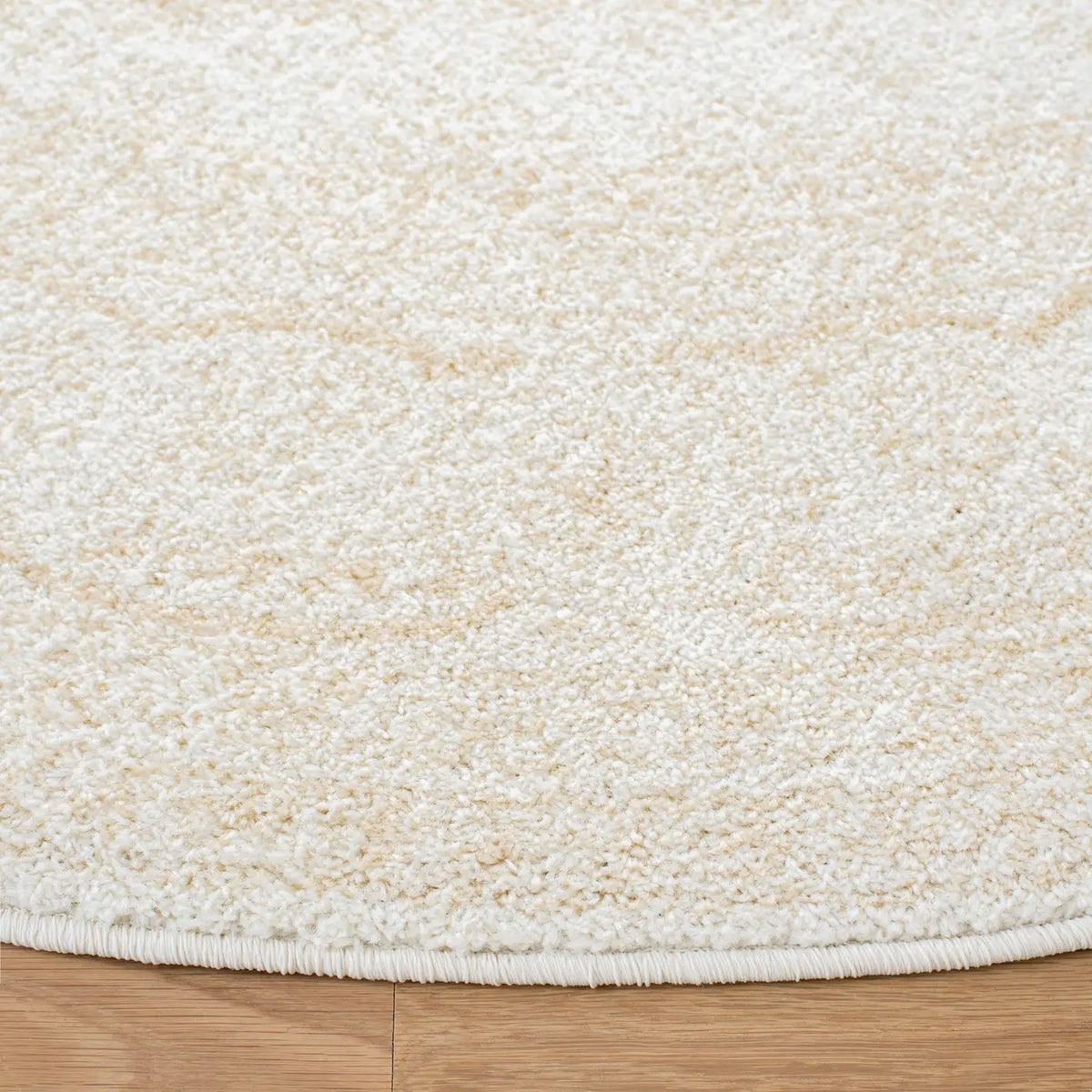 Safavieh Adirondack 6'-0" x 6'-0" Rug in Ivory / Beige