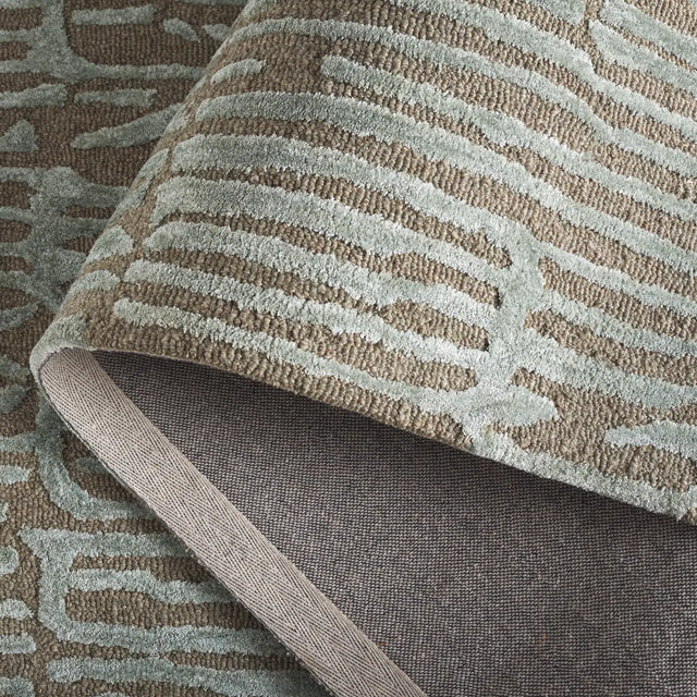 Safavieh Soho 4'-0" x 6'-0" Rug in Green / Brown