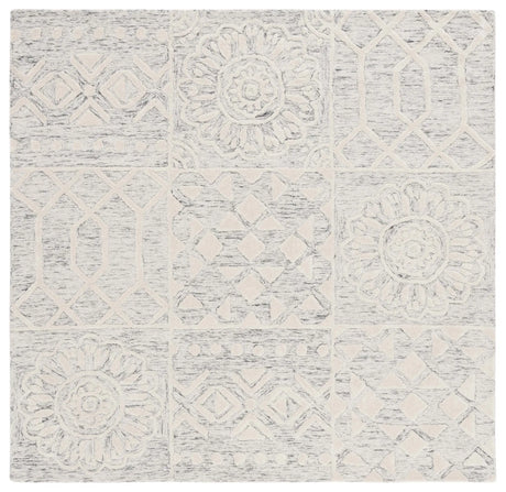 Safavieh Metro 6'-0" x 6'-0" Rug in Silver / Ivory
