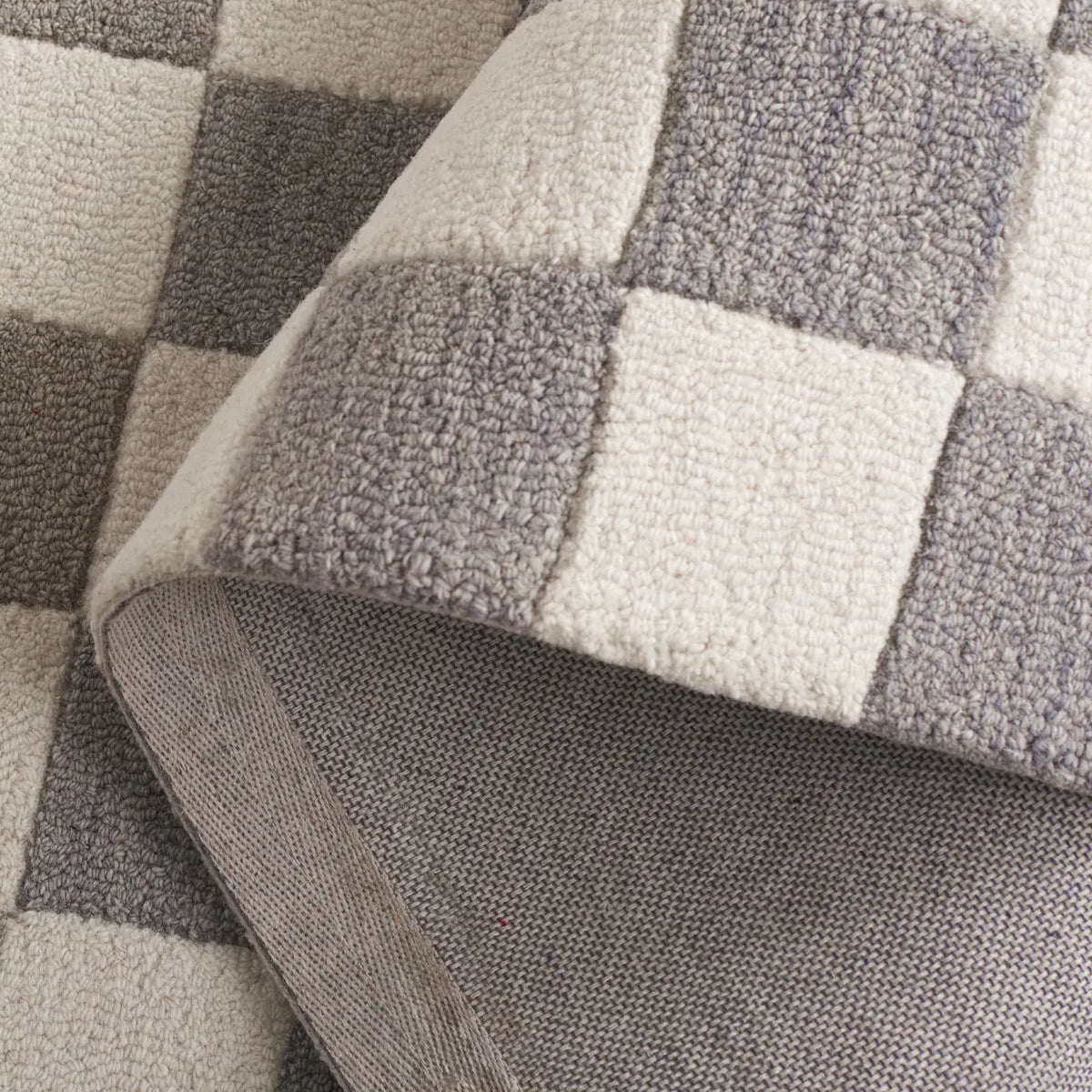 Safavieh Martha Stewart 6'-0" x 9'-0" Rug in Grey / Ivory