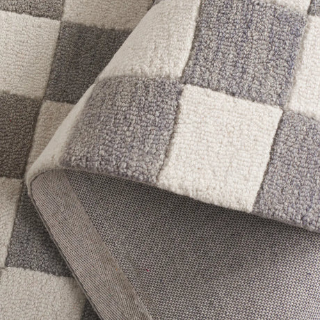 Safavieh Martha Stewart 6'-0" x 9'-0" Rug in Grey / Ivory