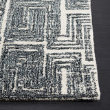 Safavieh Metro 4'-0" x 6'-0" Rug in Black / Ivory