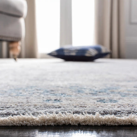 Safavieh Dream 4'-0" x 6'-0" Rug in Grey / Blue