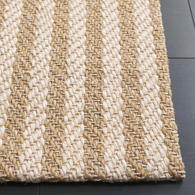 Safavieh Natural Fiber 5'-0" x 8'-0" Rug in Natural / Ivory