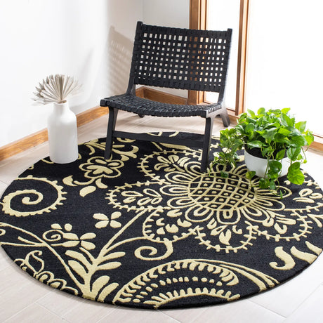 Safavieh Soho 6'-0" x 6'-0" Rug in Black / Green