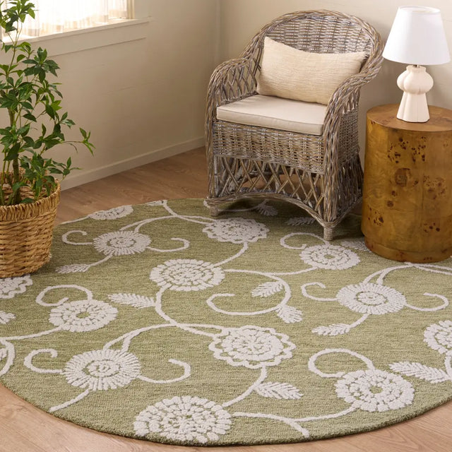 Safavieh Metro 6'-0" x 6'-0" Rug in Green / Ivory