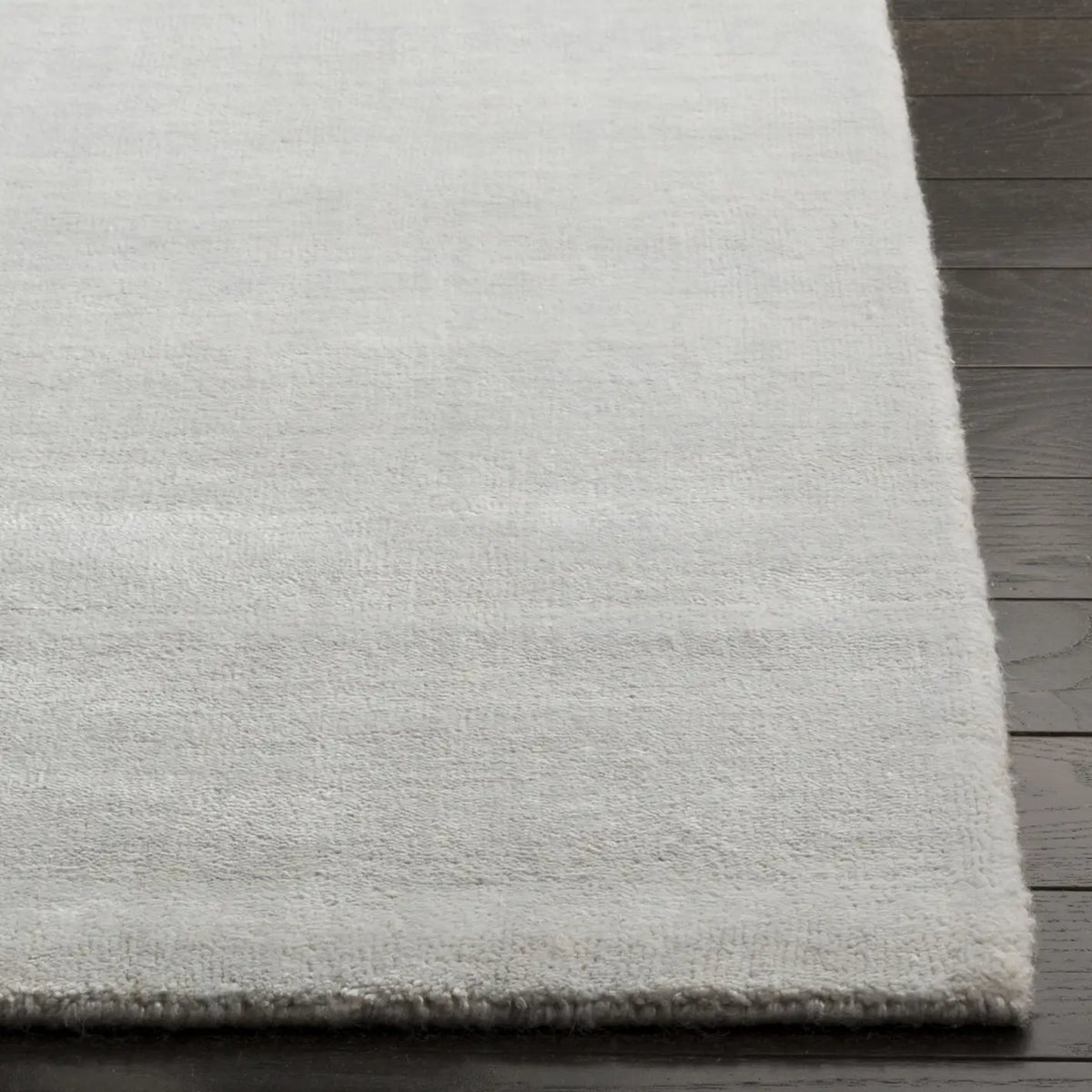 Safavieh Mirage 6'-0" x 9'-0" Rug in Silver / Grey