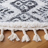 Safavieh Moroccan Tassel Shag 6'-7" x 6'-7" Rug in Ivory / Grey