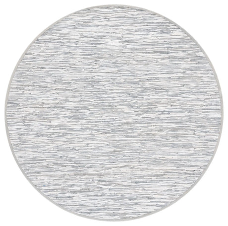 Safavieh Montauk 6'-0" x 6'-0" Rug in Silver
