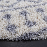 Safavieh Venus Shag 600 6'-7" x 6'-7" Rug in Ivory / Grey