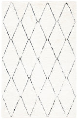 Safavieh Natura 4'-0" x 6'-0" Rug in Ivory / Black