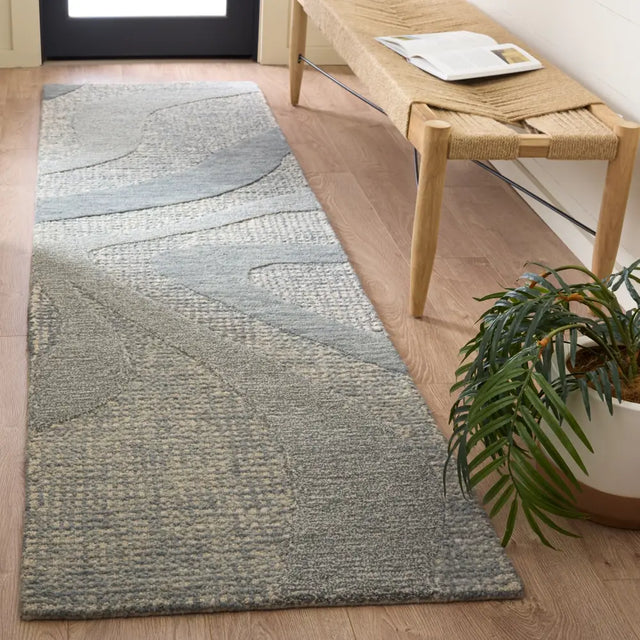 Safavieh Ebony 2'-3" x 9'-0" Rug in Blue / Ivory
