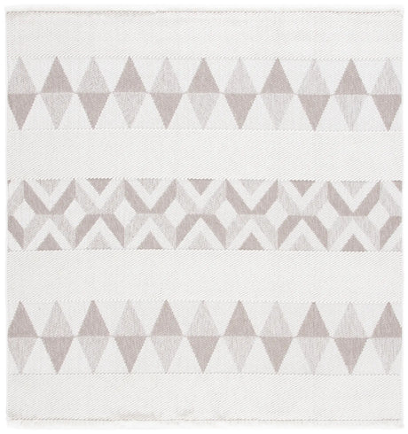 Safavieh Lotus 6'-7" x 6'-7" Rug in Ivory / Beige