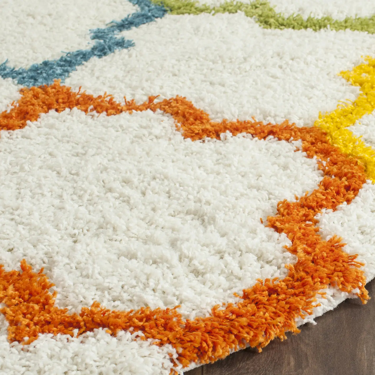 Safavieh Sgk-Shag Kids 6'-7" x 6'-7" Rug in Ivory / Multi