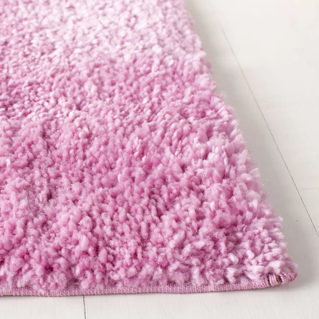 Safavieh August Shag 900 4'-0" x 6'-0" Rug in Pink