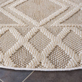 Safavieh Global 6'-7" x 6'-7" Rug in Beige / Ivory