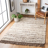 Safavieh Casablanca 4'-0" x 6'-0" Rug in Natural / Ivory