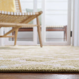 Safavieh Montauk 5'-0" x 8'-0" Rug in Green / Ivory