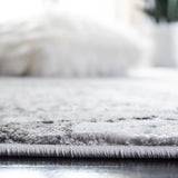 Safavieh Craft 4'-0" x 6'-0" Rug in Light Grey / Grey
