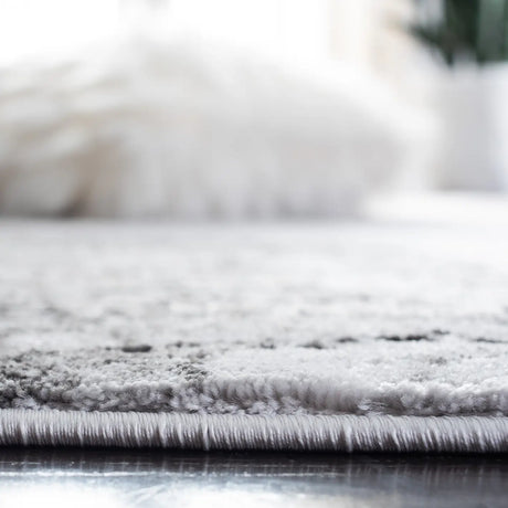 Safavieh Craft 4'-0" x 6'-0" Rug in Light Grey / Grey
