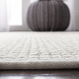 Safavieh Palm Beach 5'-0" x 8'-0" Rug in Silver / Ivory