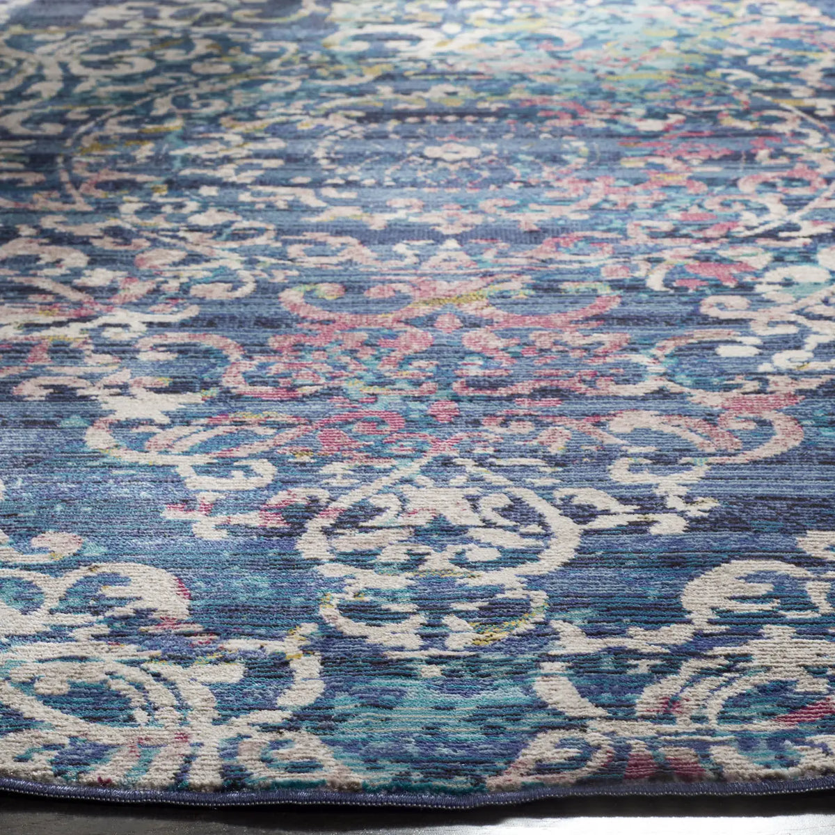 Safavieh Aria 6'-5" x 6'-5" Rug in Blue / Multi