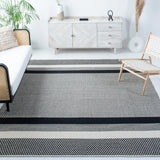 Safavieh Kilim 6'-0" x 9'-0" Rug in Black / Ivory