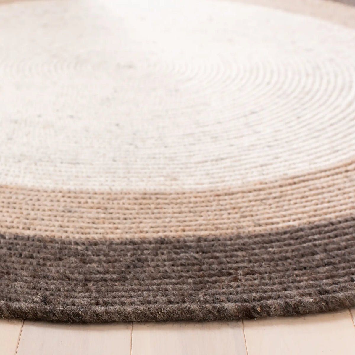 Safavieh Braided 3'-0" x 3'-0" Rug in Charcoal / Ivory