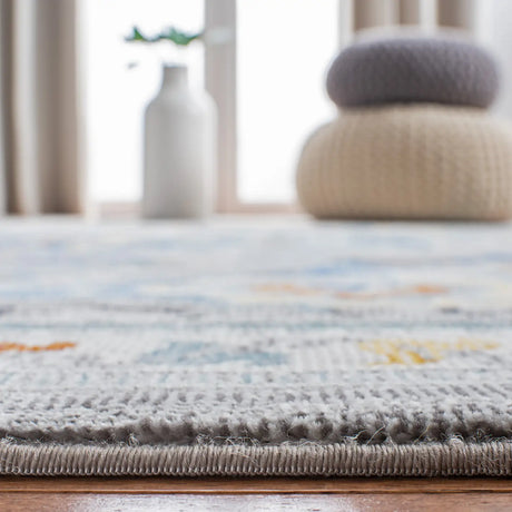 Safavieh Aria 4'-0" x 6'-0" Rug in Grey / Blue