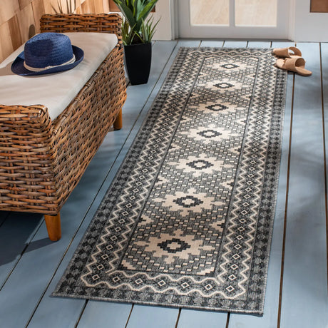 Safavieh Veranda 2'-3" x 10'-0" Rug in Ivory / Charcoal