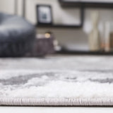 Safavieh Amelia 4'-5" x 6'-5" Rug in Charcoal / Grey