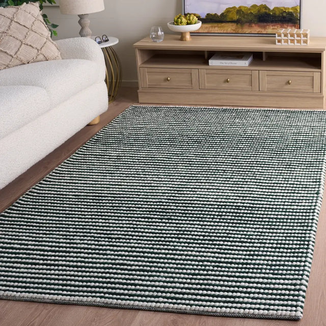 Safavieh Natura 5'-0" x 8'-0" Rug in Ivory / Green