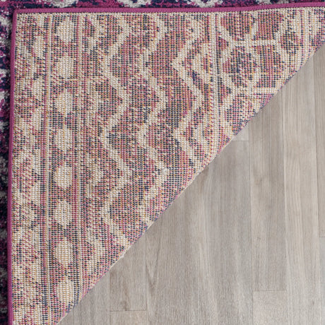 Safavieh Madison 4'-0" x 6'-0" Rug in Fuchsia / Navy