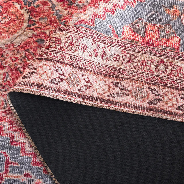 Safavieh Vintage Serapi 600 6'-0" x 9'-0" Rug in Red / Blue