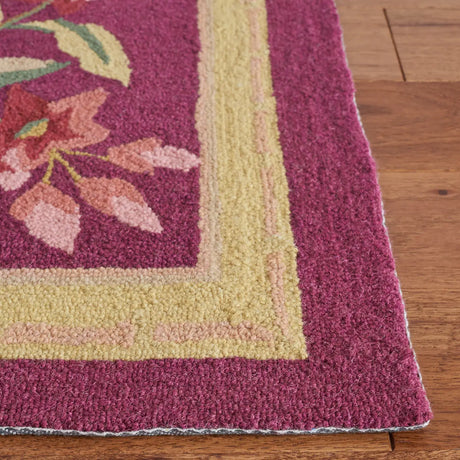 Safavieh Chelsea 5'-3" x 8'-3" Rug in Burgundy