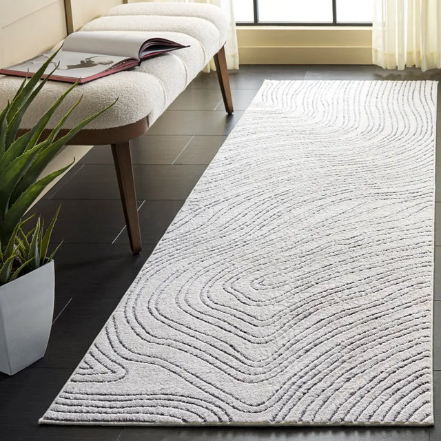 Safavieh Versailles 2'-6" x 8'-0" Rug in Ivory / Grey