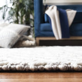 Safavieh Natura 5'-0" x 8'-0" Rug in Ivory / Beige