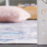 Safavieh Santa Monica 4'-0" x 6'-0" Rug in Ivory / Blue
