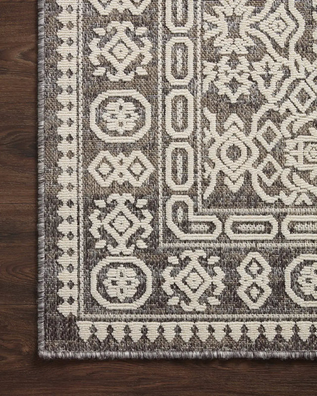 Loloi Rainier Rai-02 Pebble/Ivory Rug - corner on wood