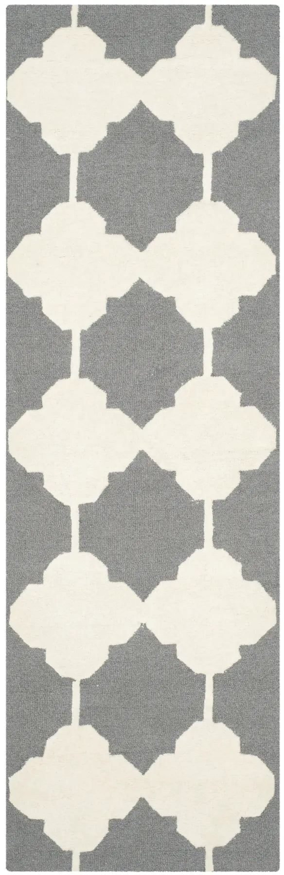 Safavieh Cambridge 2'-6" x 8'-0" Rug in Dark Grey / Ivory