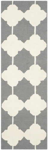 Safavieh Cambridge 2'-6" x 8'-0" Rug in Dark Grey / Ivory