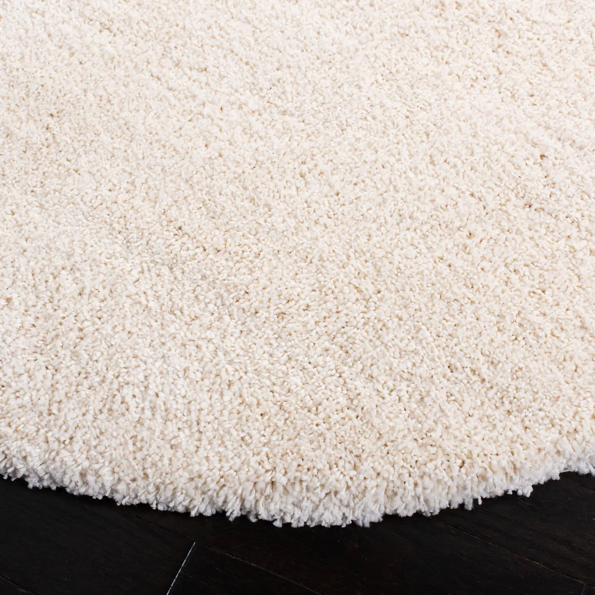 Safavieh Shag 10'-0" x 10'-0" Rug in Ivory
