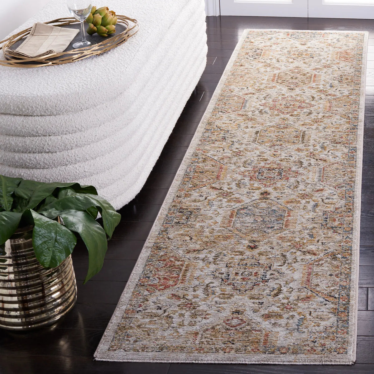 Safavieh Silverado 2'-0" x 8'-0" Rug in Ivory / Rust
