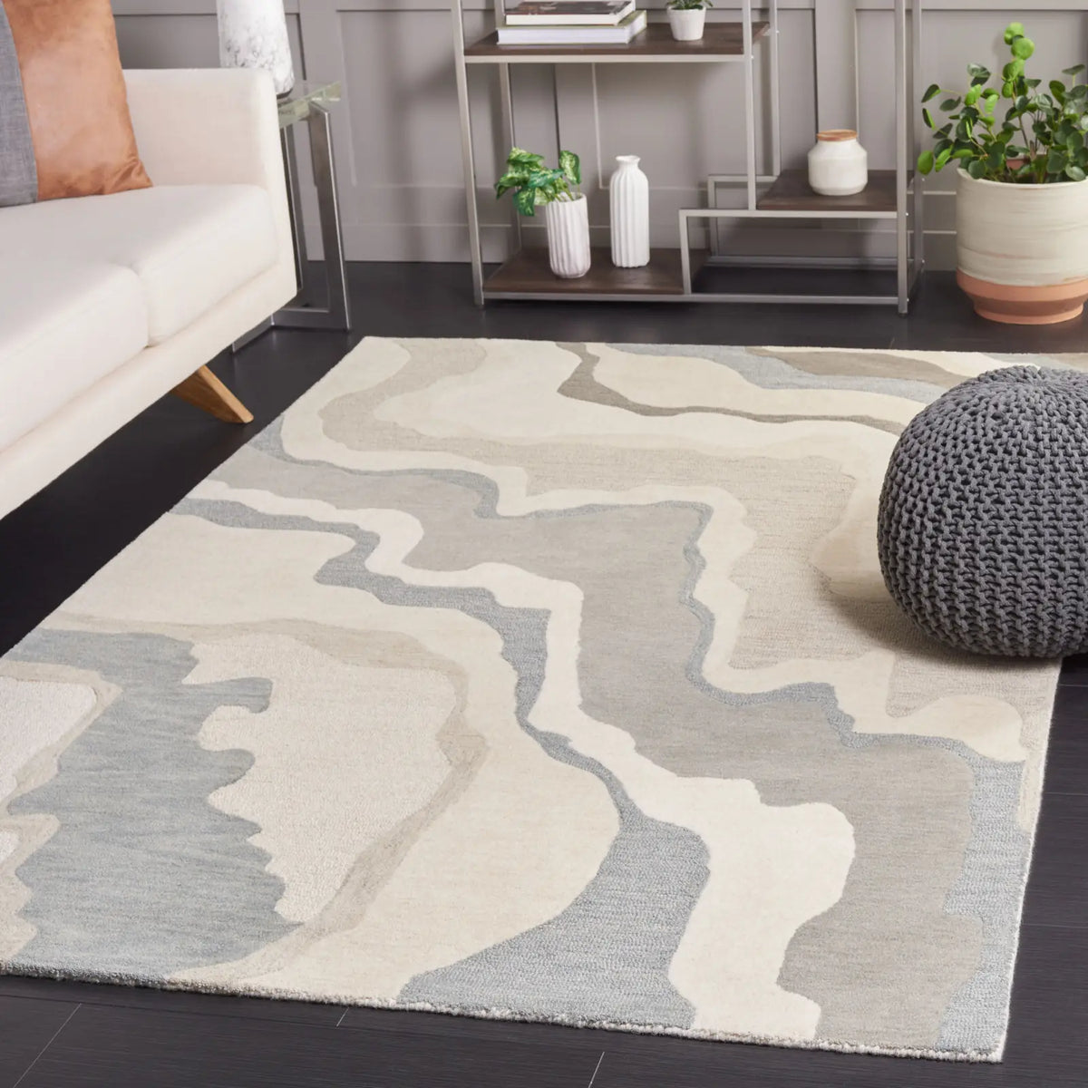 Safavieh Rodeo Drive 5'-0" x 8'-0" Rug in Ivory / Grey