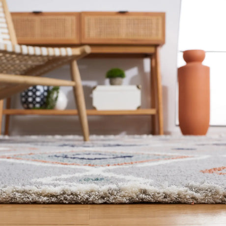 Safavieh Marrakesh 4'-0" x 6'-0" Rug in Grey / Blue Rust