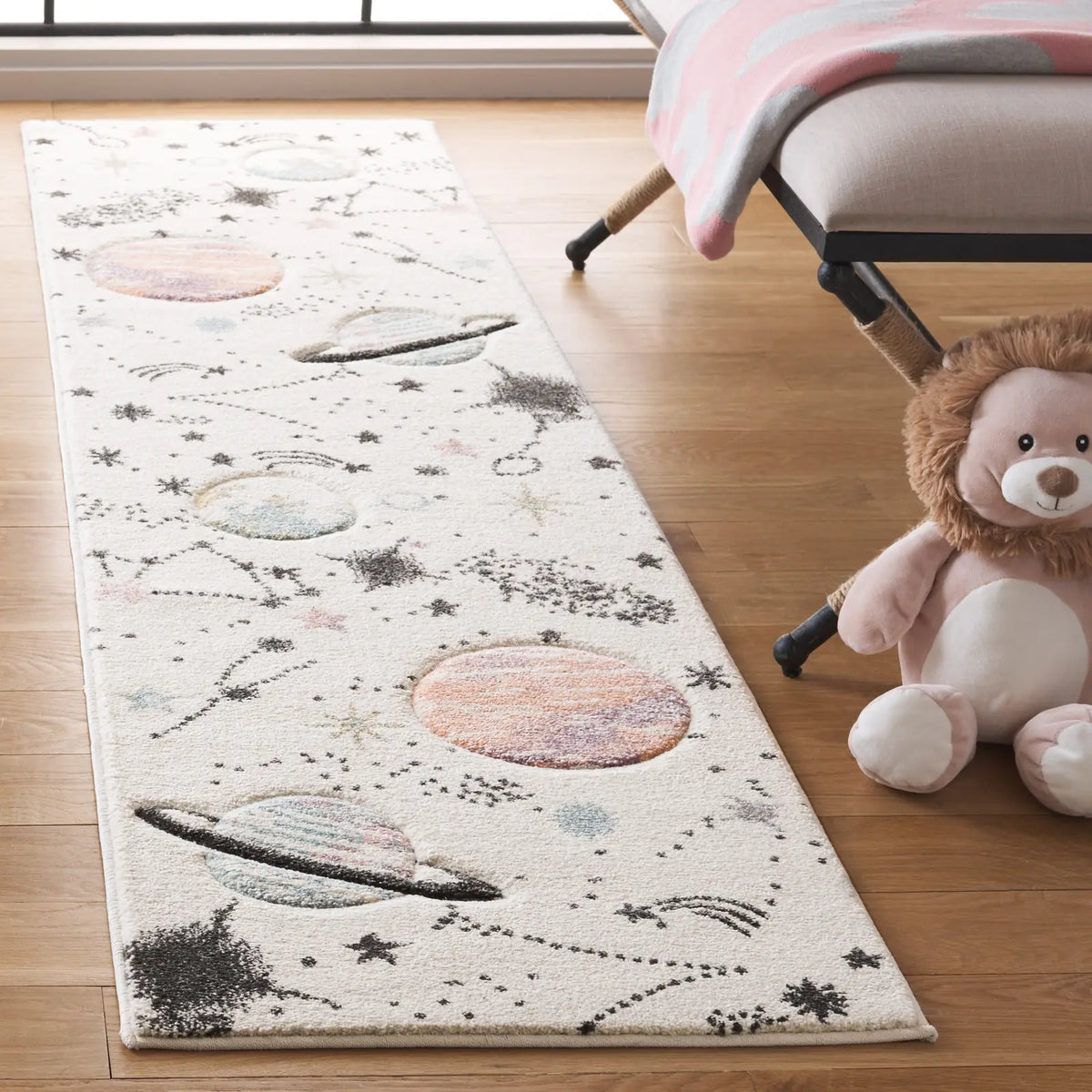 Safavieh Carousel Kids 100 2'-0" x 8'-0" Rug in Ivory / Orange