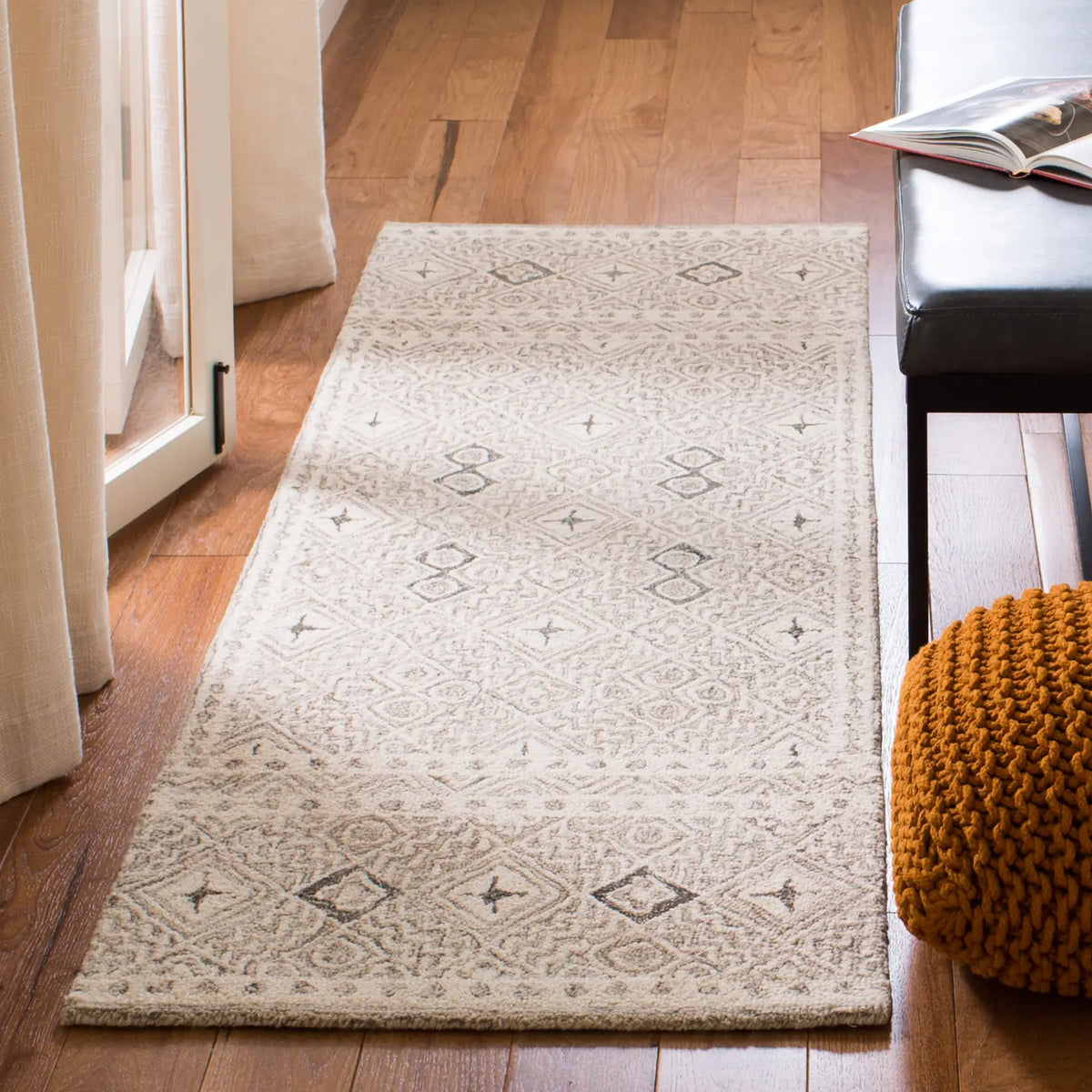 Safavieh Micro-Loop 2'-3" x 11'-0" Rug in Grey / Ivory